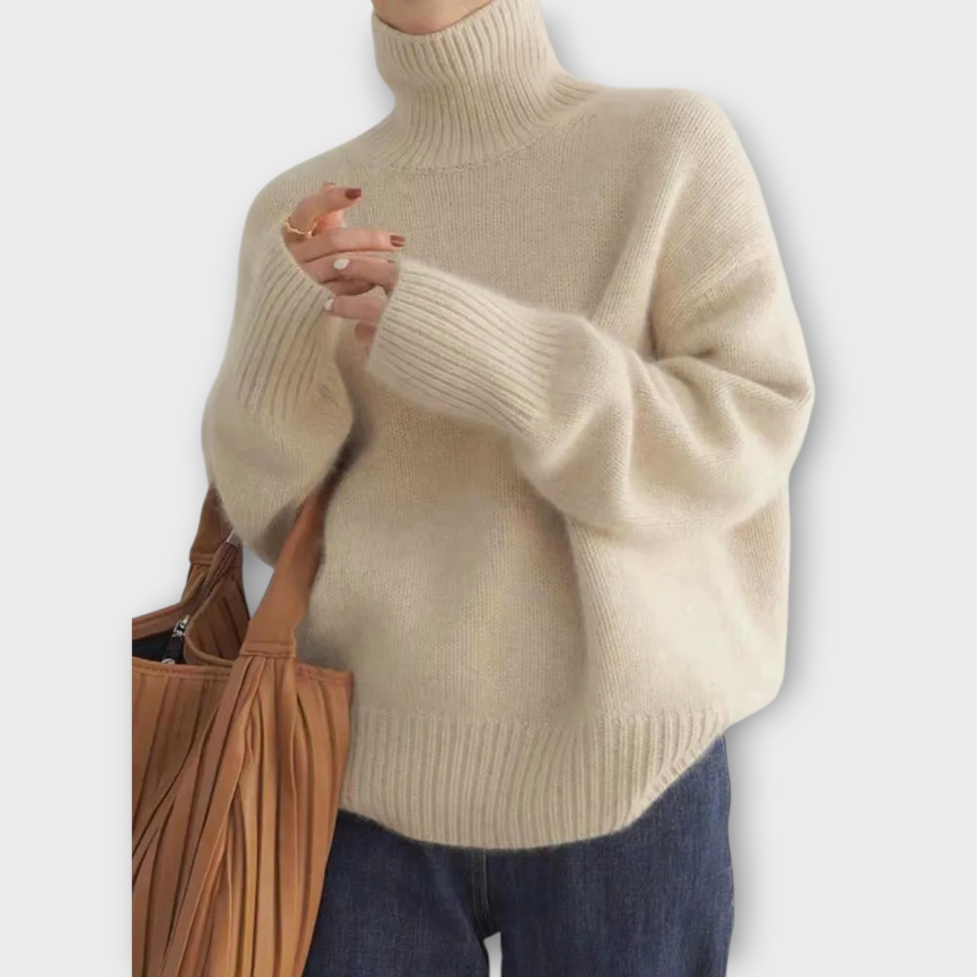 Alvëra | Stickad högkrage tröja för värme och nordisk elegans